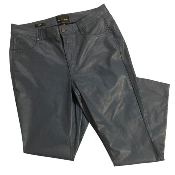 WHITE HOUSE BLACK MARKET - Picture 1 of 4